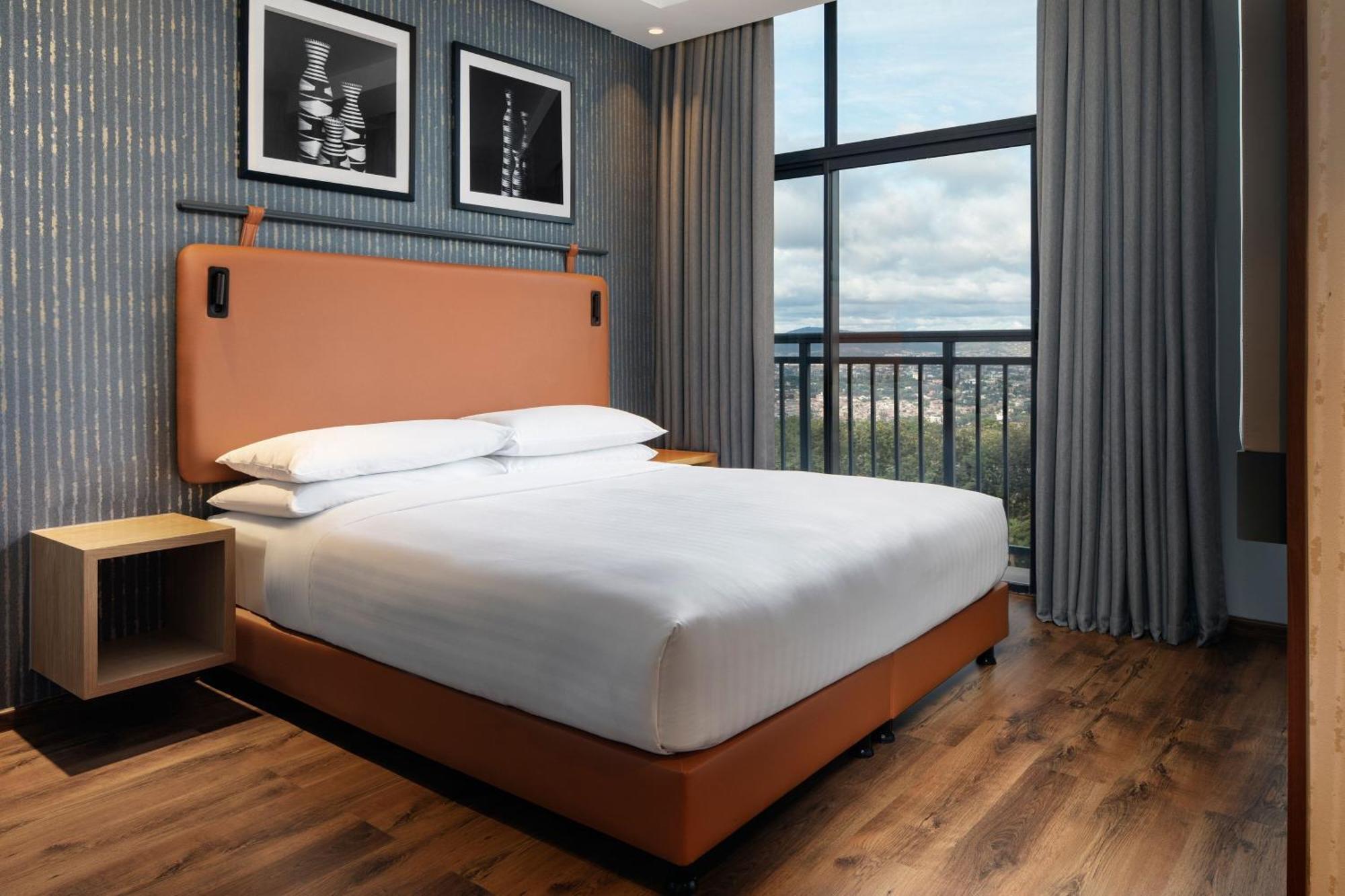 Four Points By Sheraton Kigali Bagian luar foto